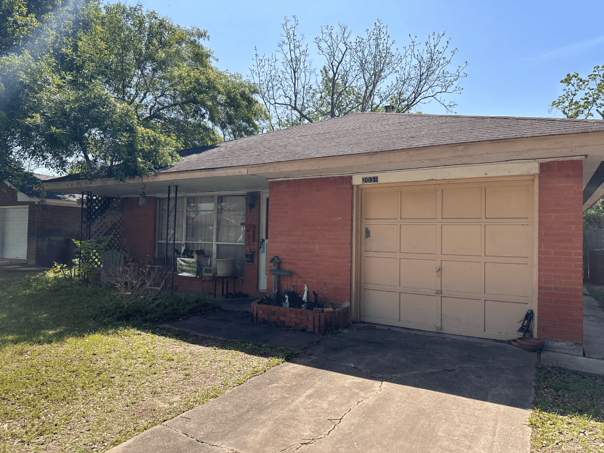 Help buying or renting your next home after a cash sale in Houston from Volcan Property Buyers licensed agents