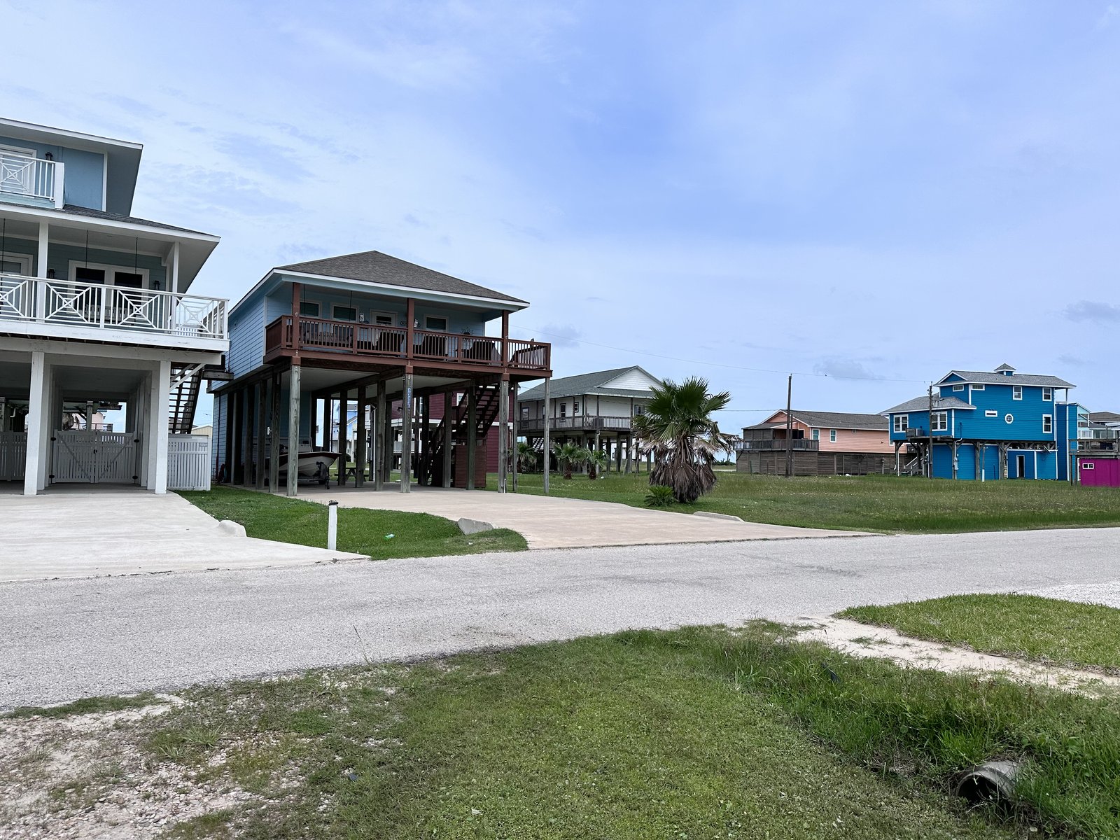 Elevated beach house bought as-is for cash in Treasure Island, Freeport TX