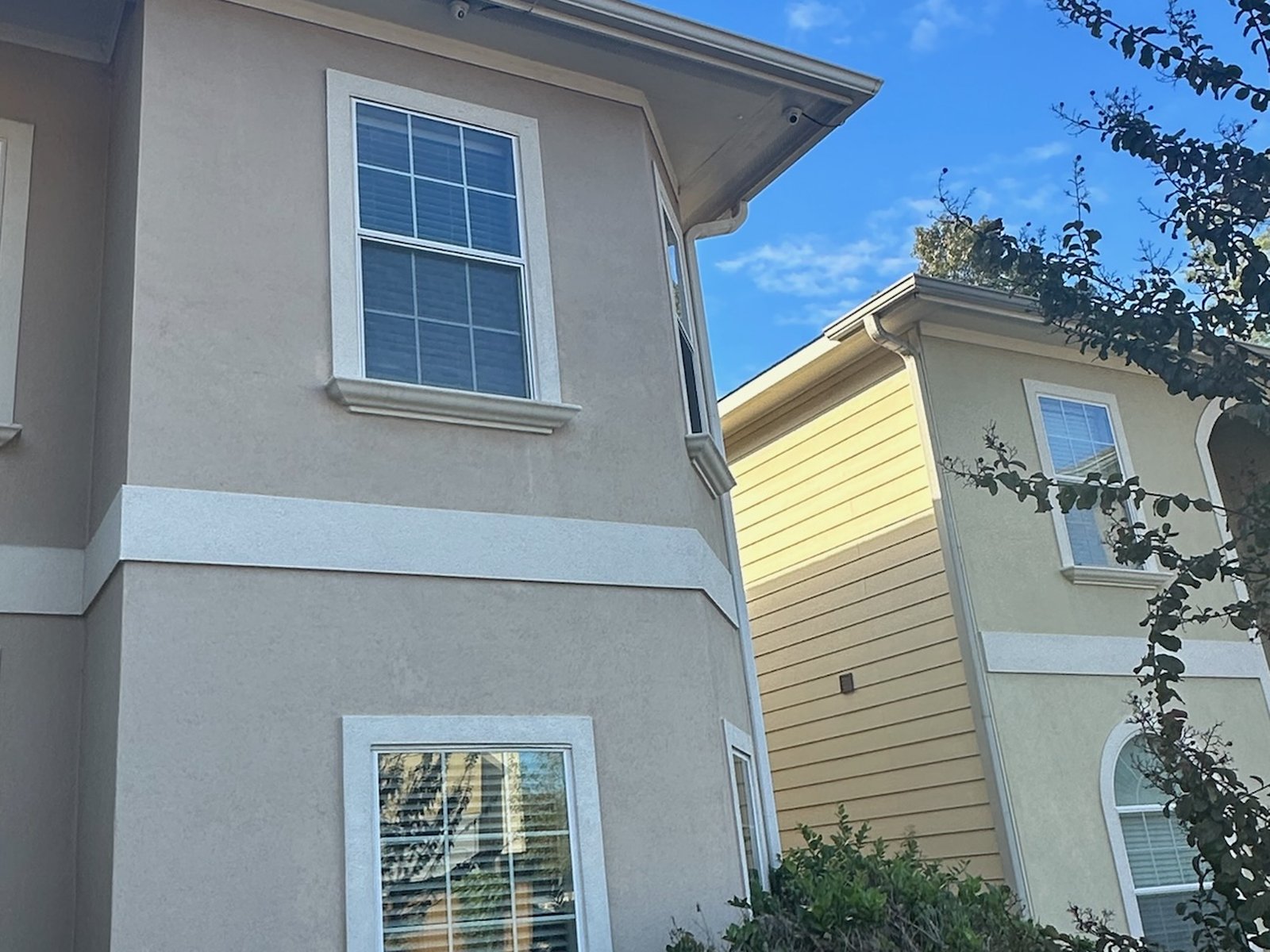 Townhome rental in Independence Heights, Houston, TX purchased for cash by Volcan Property Buyers
