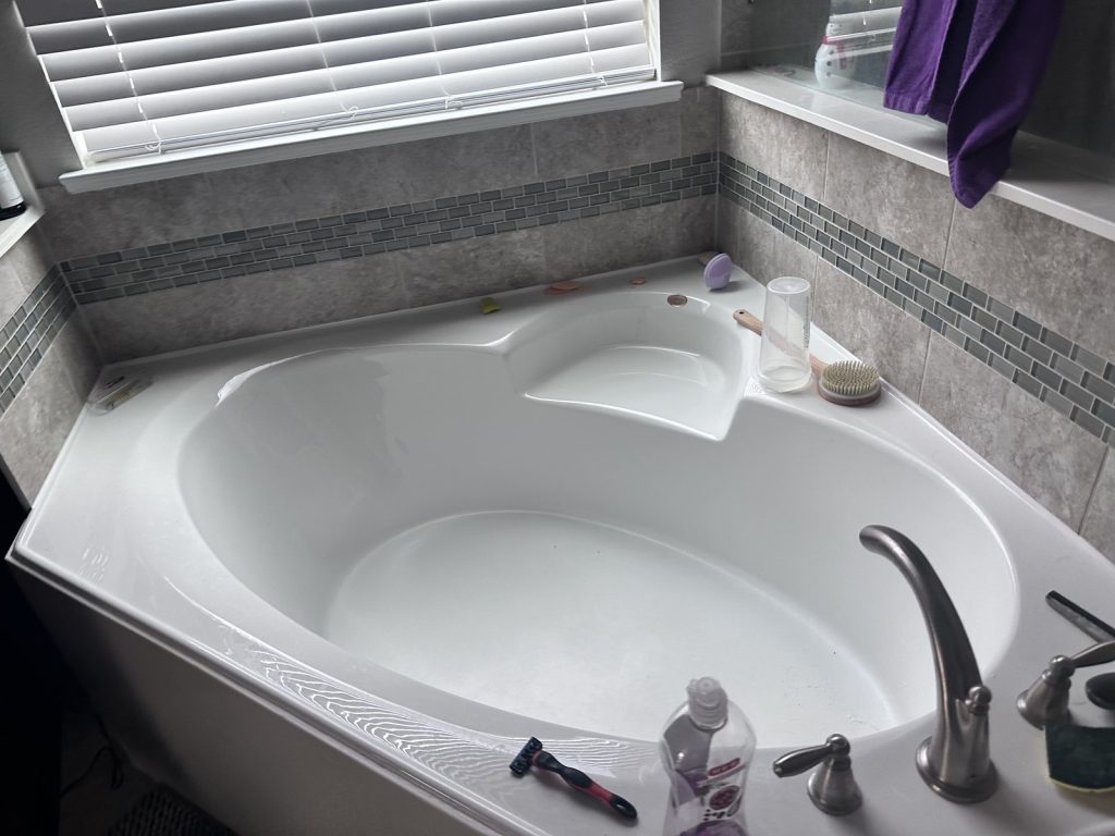 Garden tub at a move-in-ready Sterling Ridge home in The Woodlands, TX