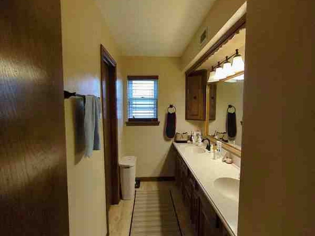 Bathroom at a Sugar Creek home in Sugar Land, TX sold for cash