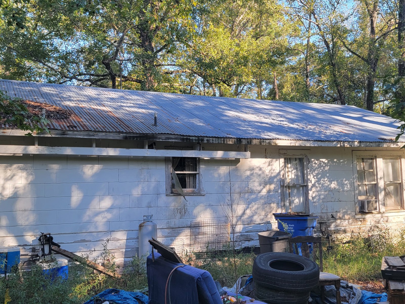 Rural home with septic and maintenance issues in Cleveland, TX purchased for cash by Volcan Property Buyers