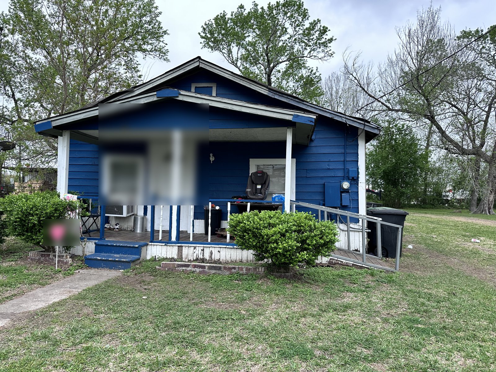 Front porch of a Bordersville home in Humble, TX purchased for cash