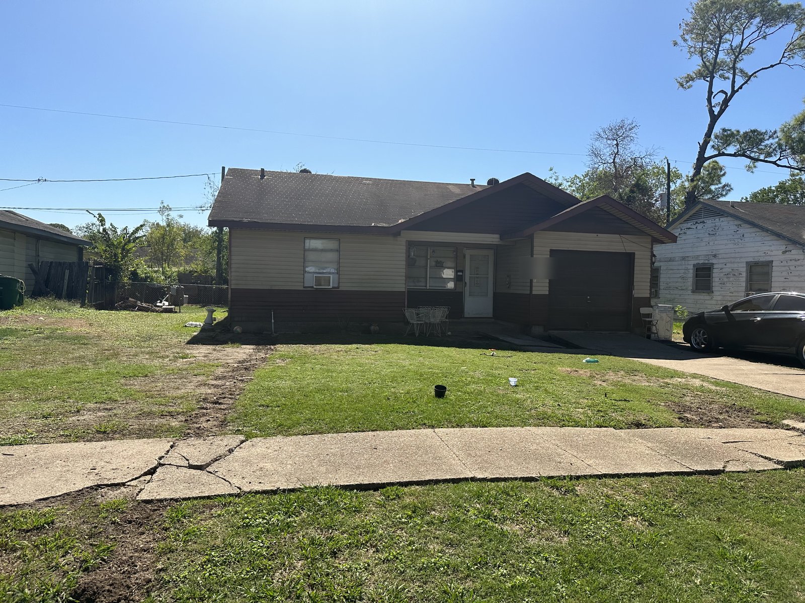 Front elevation of a North Shore rental home in East Houston, TX