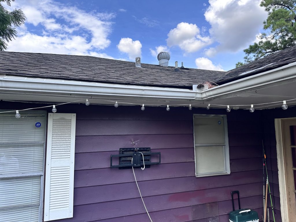 Bedroom in Houston TX property bought off-market by cash home buyers