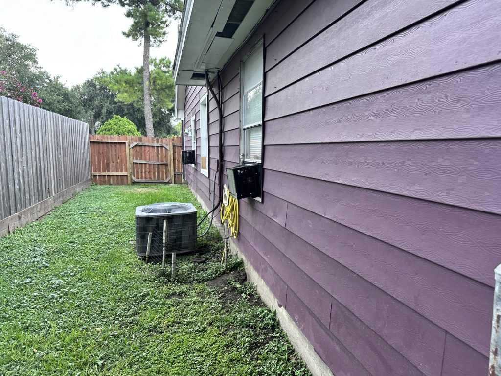 Dated kitchen in Braeburn Glen Houston TX home sold for cash in 9 days