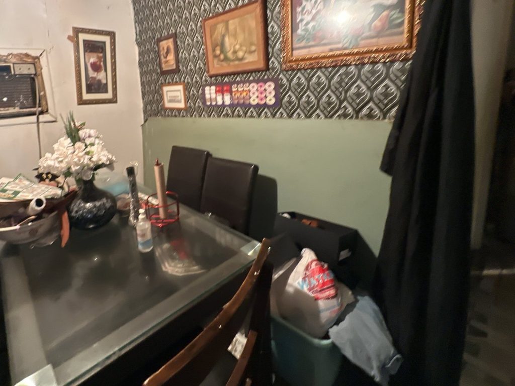 Dining room of inherited Sunnyside home sold as-is to Houston cash home buyers