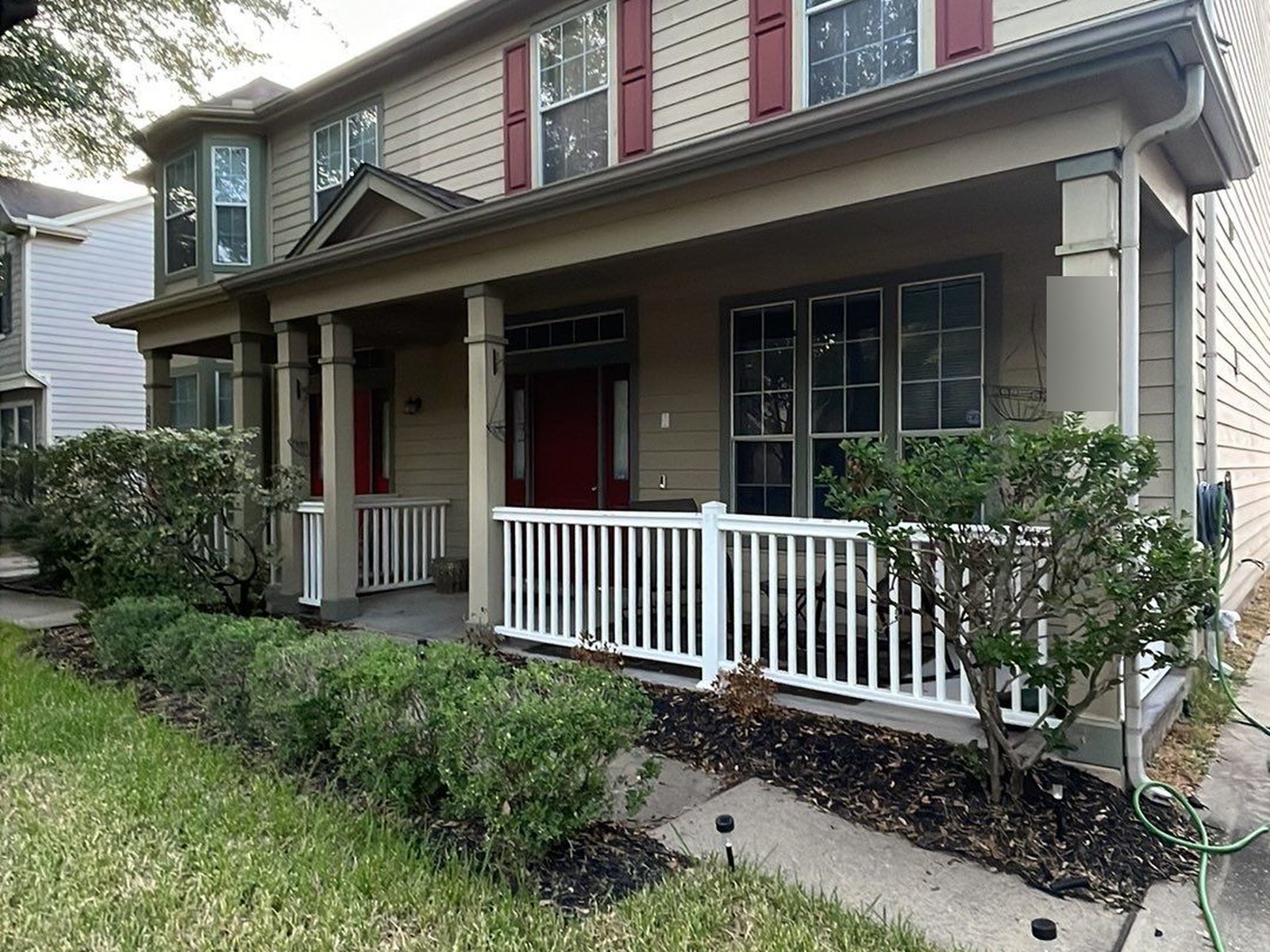 Front porch of a townhome in Canyon Lakes, Cypress TX sold off-market for cash