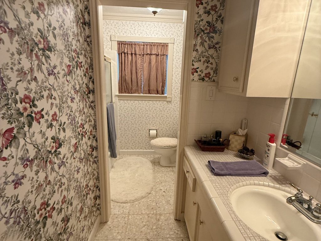 Original bathroom in Meyerland area Houston TX house sold for cash